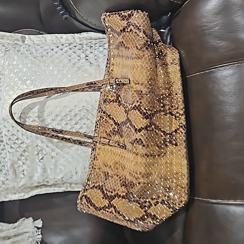 Purse - Picture 2 of 4